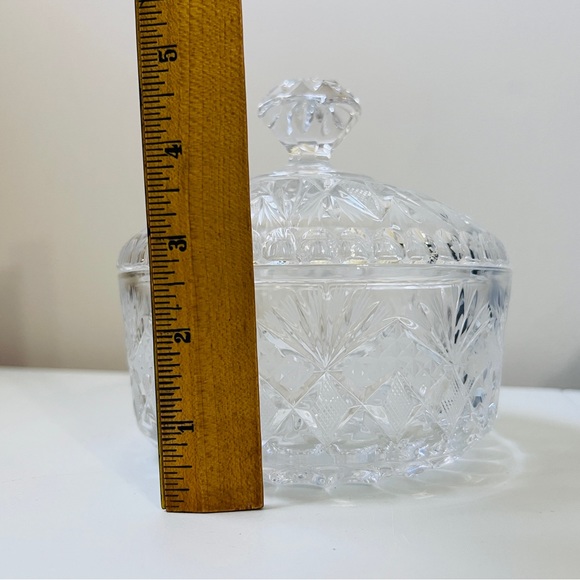 Vintage Lead Cut Crystal Heavy Bon Bon Candy Box Dish 2 Pc Clear with Etching - Picture 13 of 14